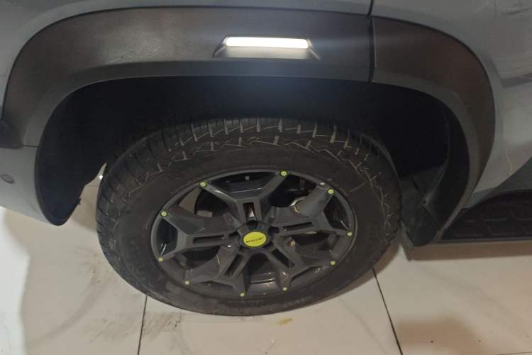 Used JETOUR Traveler 2023 2.0T All-Wheel Drive CrossPRO+
