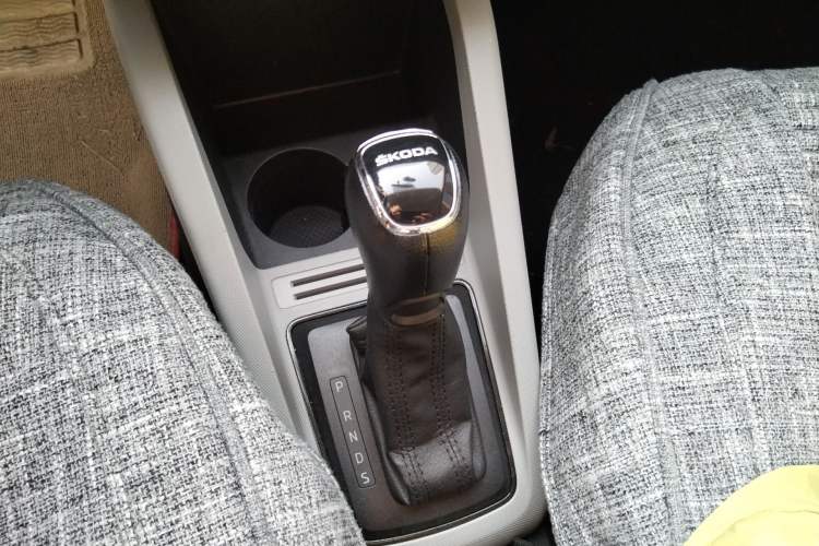 Used Skoda Fabia 2016 1.4L Automatic Car Enjoy Edition
