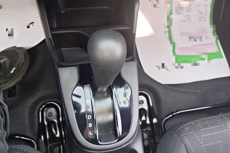 Used Honda Fit 2018 1.5L CVT Comfort Sunroof Version Gear Lever