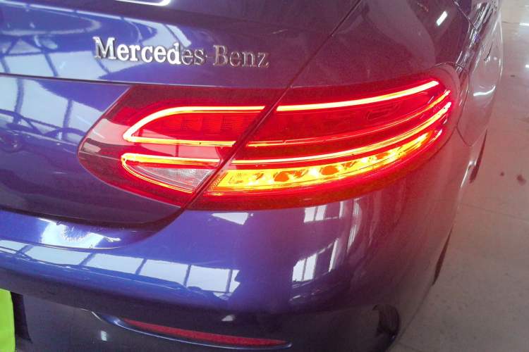 Used Mercedes-Benz C-Class 2020 C 260 Coupe Exterior 3