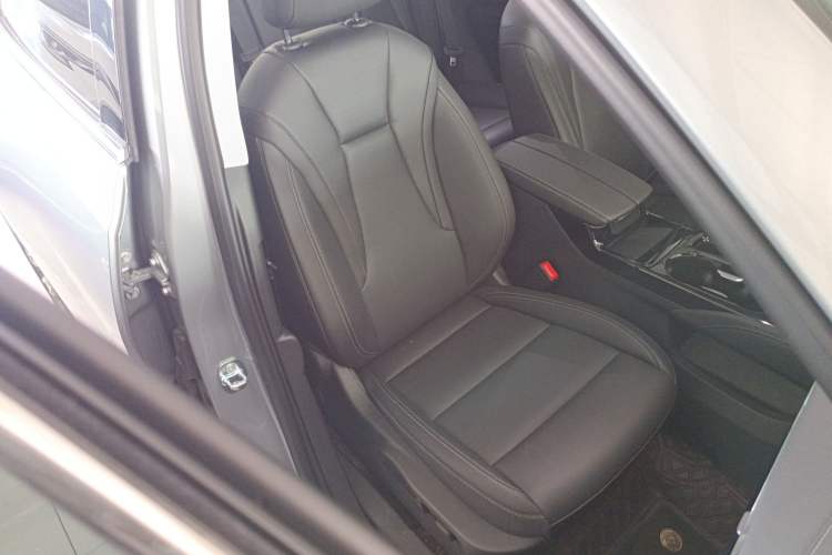 Used Buick Envision 2025 25T Entry-Grade Platinum Edition