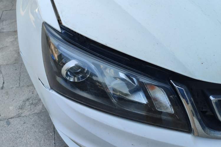 Used Geely Auto Emgrand 2017 Sedan Million Edition 1.5L Manual Luxury Model