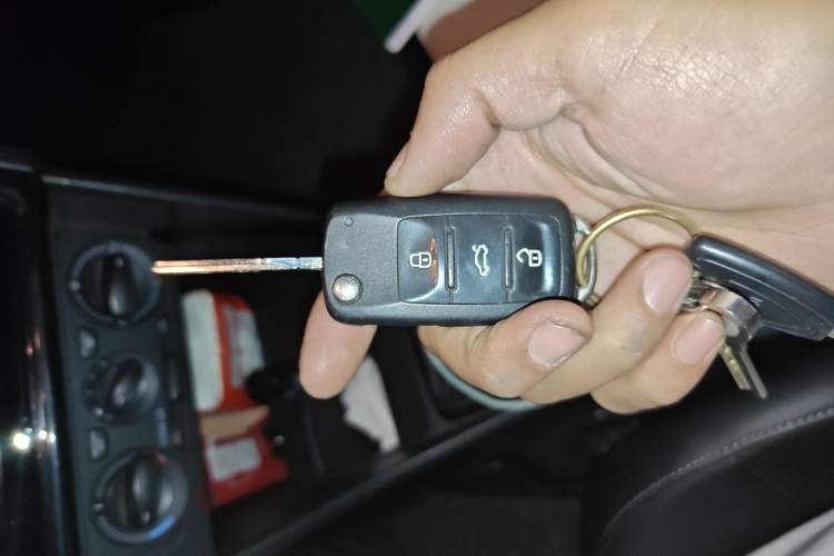 Used Skoda Rapid Spaceback 2016 1.6L Manual Trend Edition
