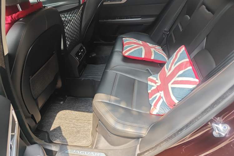 Used Jaguar XEL 2018 2.0T 200 PS Premium Edition Left Rear Seat