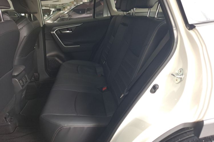 Used Toyota Wildlander 2023 2.0L CVT Four-Wheel Drive Luxury PLUS Edition
