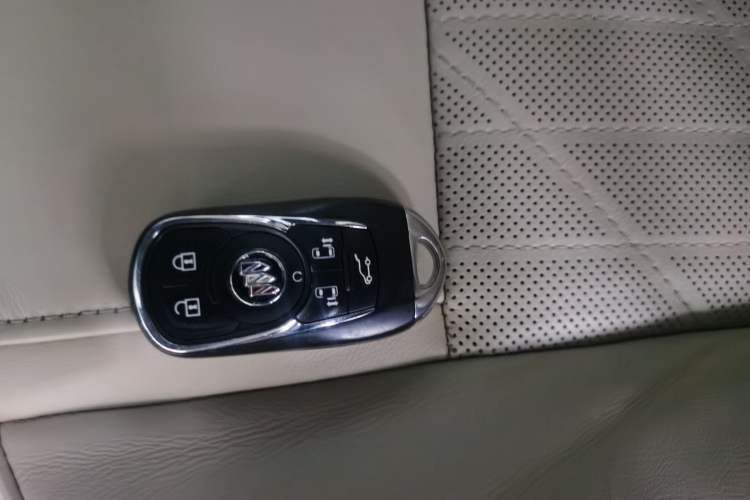 Used Buick GL8 2022 ES Land Cruiser 653T Luxury Model
