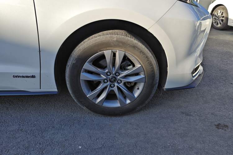 Used Toyota Sienna 2021 2.5L Hybrid Ultimate Edition