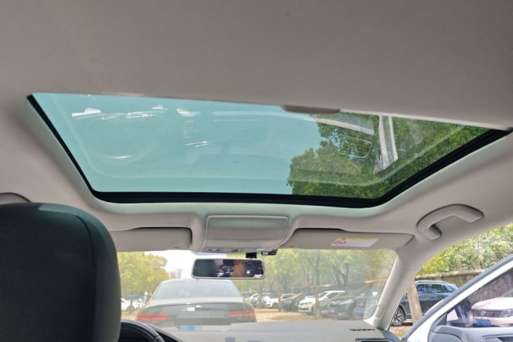 Used Volkswagen Lamando 2015 280TSI DSG Comfort Edition
