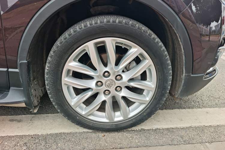 Used Buick Envision 2018 28T All-Wheel-Drive Versatile Sports Flagship Model