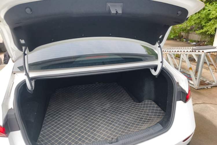 Used Roewe D7 2025 DMH 125km World Champion Edition