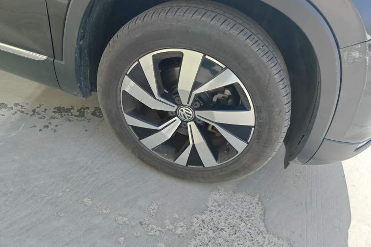 Used Volkswagen Tayron 2021 280TSI Two-Wheel Drive Luxury Smart Connectivity Version