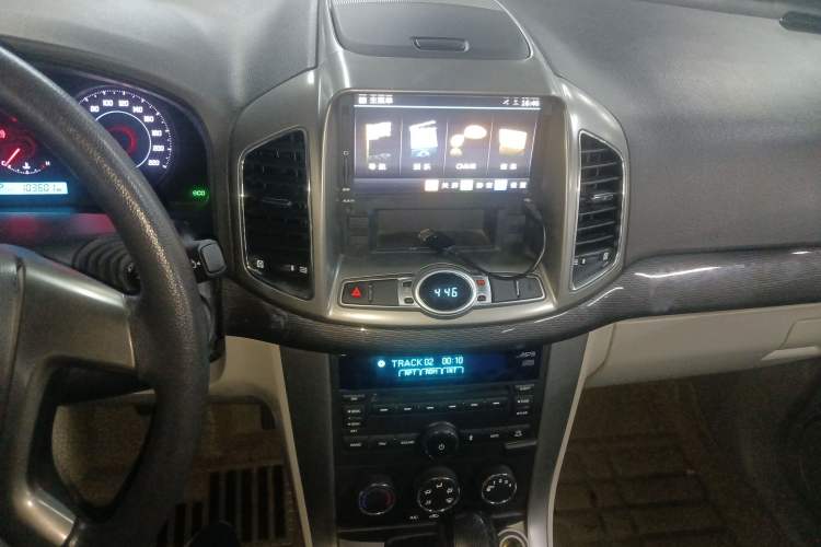 Used Chevrolet Captiva 2014 2.4L Two-Wheel Drive City Edition 5 Seats Audio And AC Panel