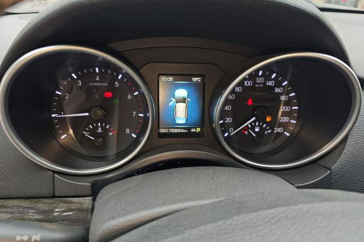 Used Haval H8 2015 2.0T Two-Wheel-Drive Standard Version Instrument Cluster