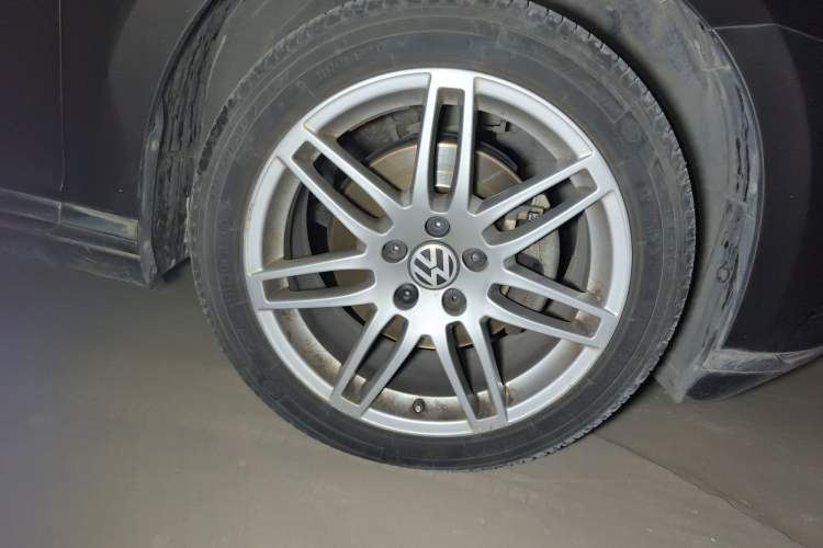 Used Volkswagen Variant 2017 380TSI Two-Wheel Drive Comfort Edition