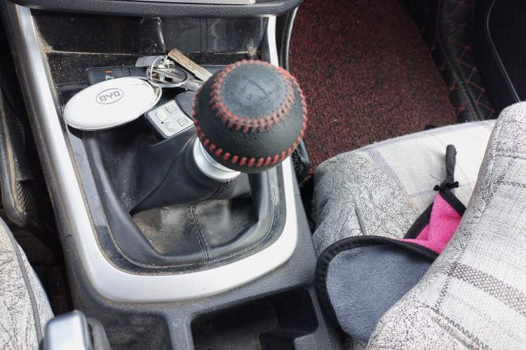 Used BYD Song MAX 2017 1.5T Manual Smart Connect Luxury 7-Seater
