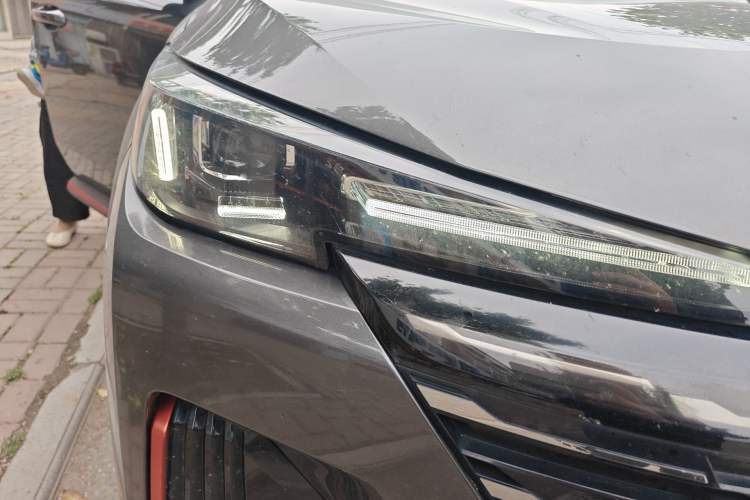 Used CHANGAN CS55PLUS 2021 Blue Whale Edition 1.5T DCT Prestige Model Right Front Headlight