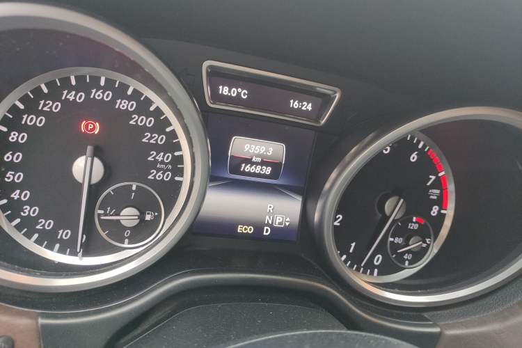 Used Mercedes-Benz GL-Class 2015 GL 400 4MATIC Luxury Model
