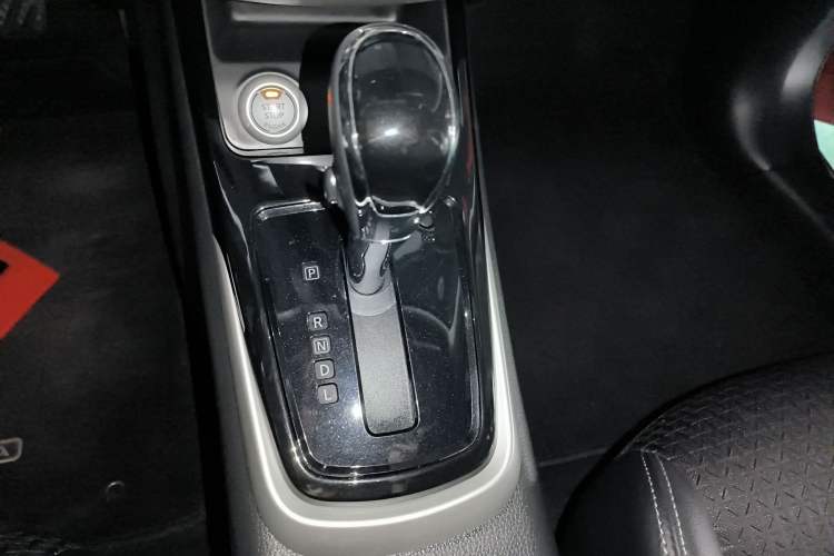 Used Nissan Tiida 2019 1.6L CVT Smart Drive Version China VI Standard
