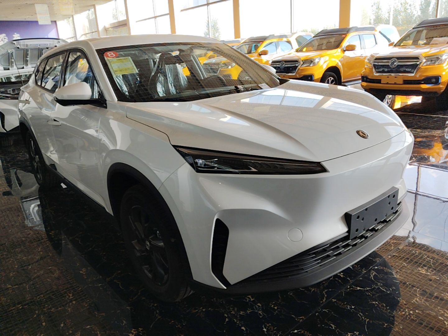 Dongfeng Aeolus SKY EV01 2025 530 km AIR Elite Edition — снимка 3