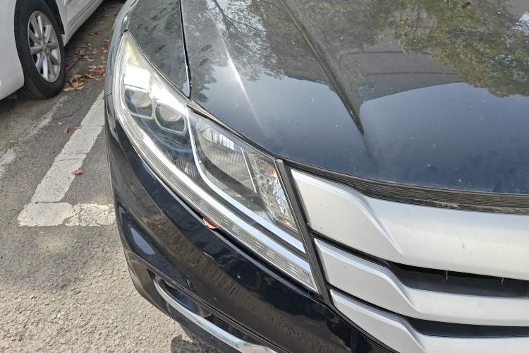 Used Honda Crosstour 2014 2.4L Luxury Edition Right Front Headlight