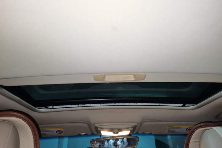 Used Roewe 550 2012 550D 1.8T Automatic Prestige Edition Headliner