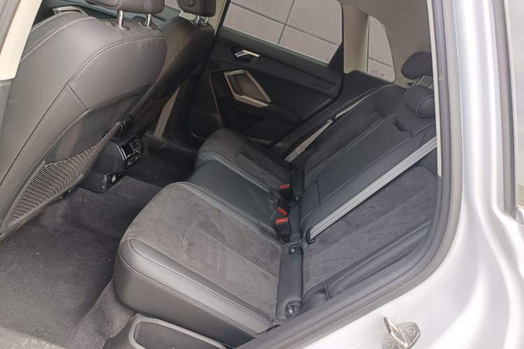 Used Audi Q3 2022 35 TFSI Fashion Dynamic Model
