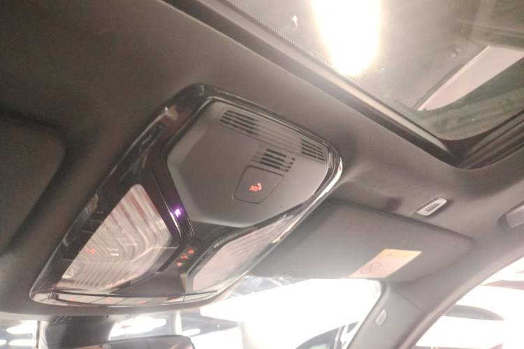 Used BMW 5 Series 2023 530Li Luxury Edition M Sport Package
