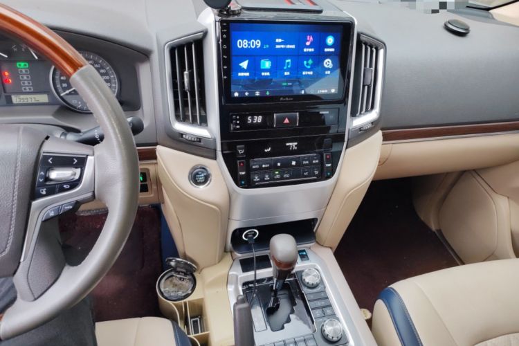 Used Toyota Land Cruiser 
