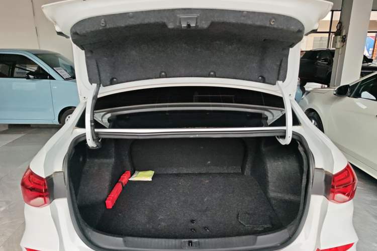 Used Chevrolet Monza 2021 320 Automatic Enjoyment Sunroof Edition