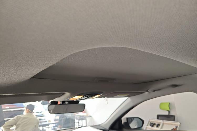 Used Hyundai Elantra 2021 1.5L CVT LUX Prestige Edition Headliner