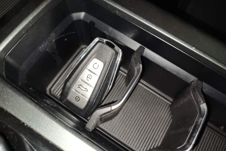 Used Geely Auto Haoyue L 2023 2.0T DCT Prestige Edition
