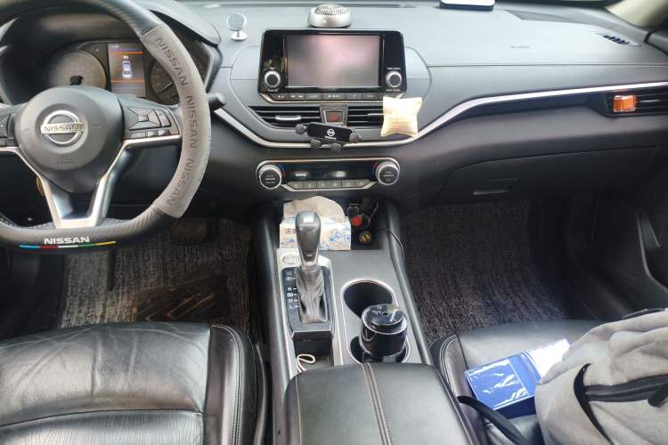 Used Nissan Teana 2019 2.0L XL Comfort Edition Audio And AC Panel