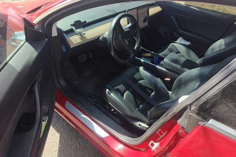 Used Tesla Model 3 2019 Long-Range All-Wheel-Drive Version