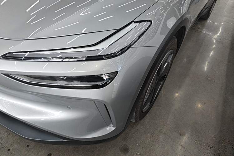 Used ONVO L60 2024 60 kWh Rear-Drive Version