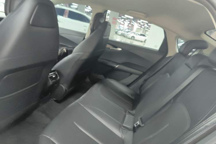 Used CHANGAN Eado 2024 1.5T GDI Automatic Prestige Edition Left Rear Seat