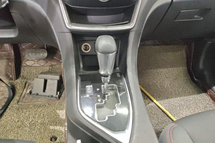 Used Dongfeng Aeolus AX5 2017 1.4T Automatic Qushang Model