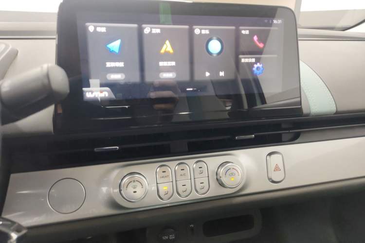 Used CHANGAN NEVO Lumin 2022 155 km – Refreshingly Sweet Edition Audio And AC Panel