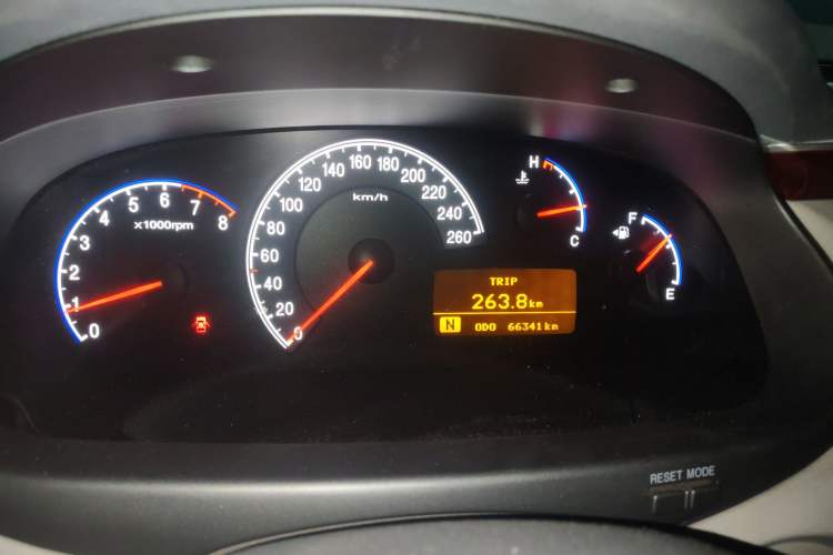 Used Hyundai Azera 2006 3.3 Top-of-the-Line Version Instrument Cluster