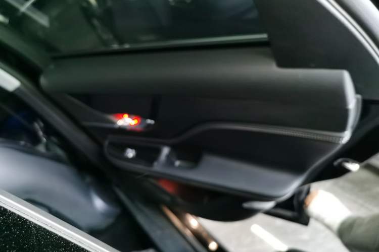 Used Lincoln Corsair 2022 2.0T Two-Wheel Drive Deluxe Edition