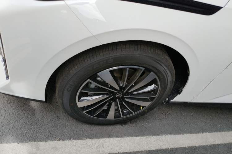 Used CHANGAN Eado PHEV 2025 Smart New Blue Whale 145KM Battleship Edition