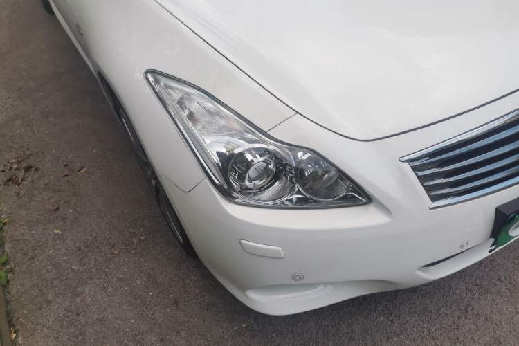 Used Infiniti G Series 2010 G37 Coupe Convertible Rosewood Edition