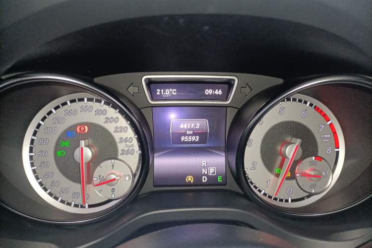 Used Mercedes-Benz GLA 2015 GLA 220 4MATIC Luxury Model
