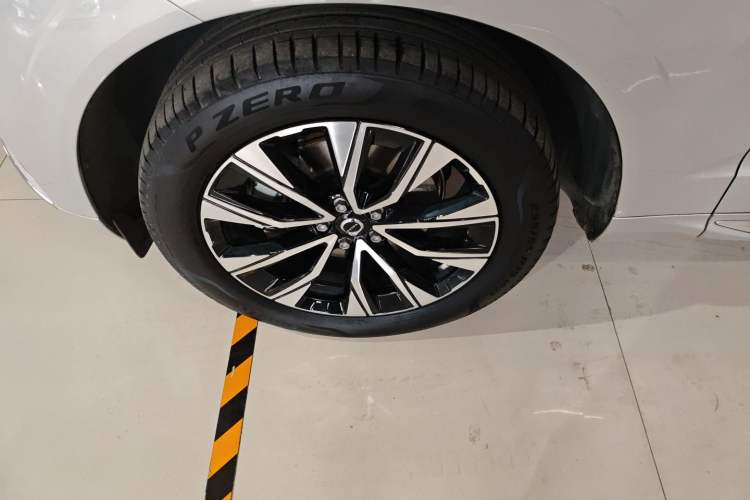 Used Volvo XC60 2024 B5 4x4 Smart Luxury Edition
