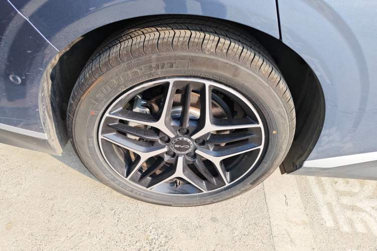 Used BYD Seal 06 New Energy 2025 EV 545KM Flagship Edition Right Rear Wheel Hub