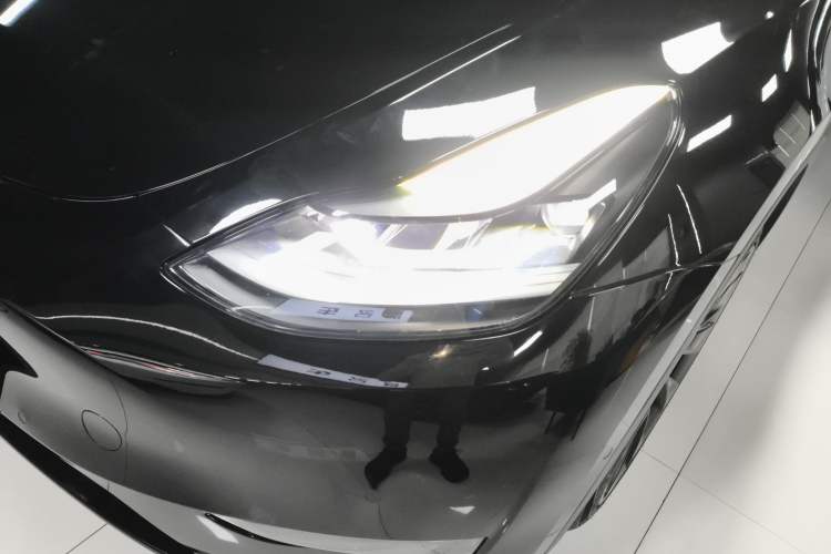 Used Tesla Model Y 2021 Standard Range Rear-Wheel Drive Version
