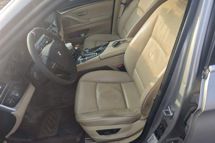 Used BMW 5 Series 2013 530Li Leading Model Left Front Seat