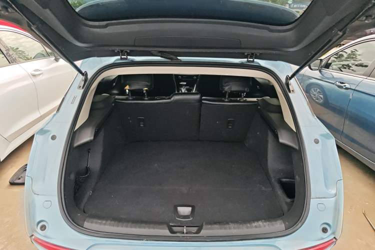 Used Buick Velite 6 2020 Plug-in Hybrid Connected Fashion Model
