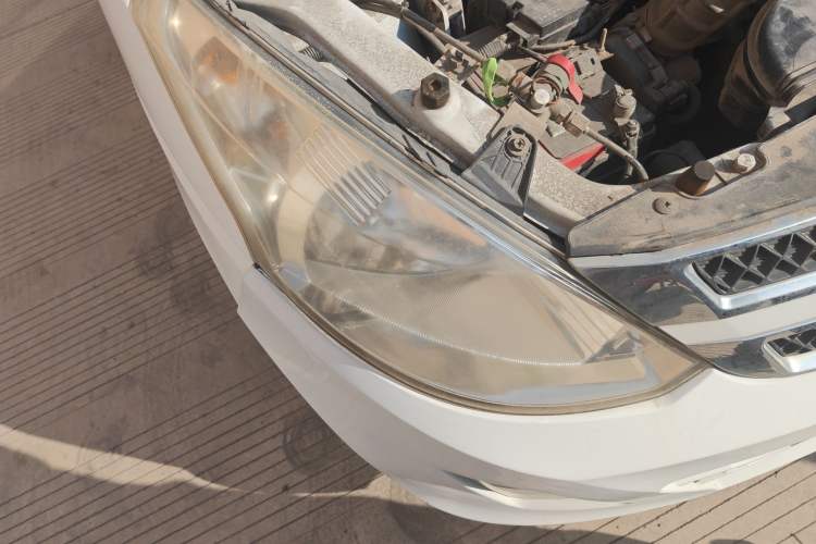 Used Wuling Rongguang V 2016 1.5L Standard Version Right Front Headlight