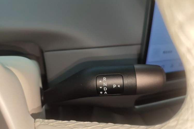 Used Li Auto i8 2025 Model Standard Version
