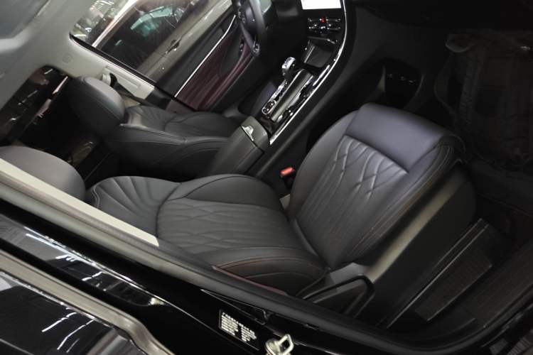 Used GAC Trumpchi M8 2024 Master Series 400T Prestige Edition Right Front Seat